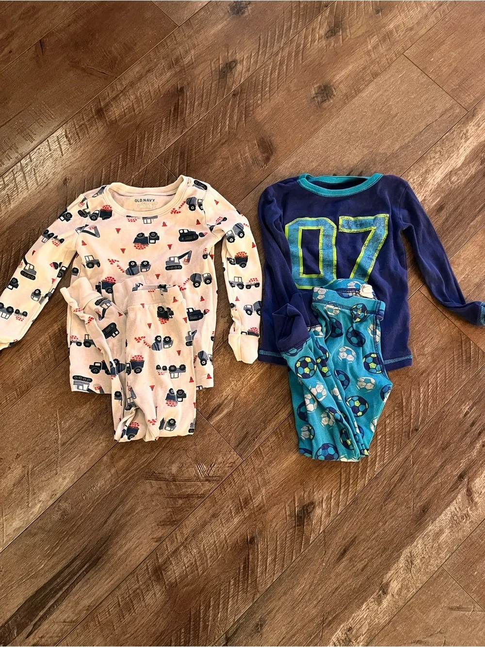 4T pajama bundle